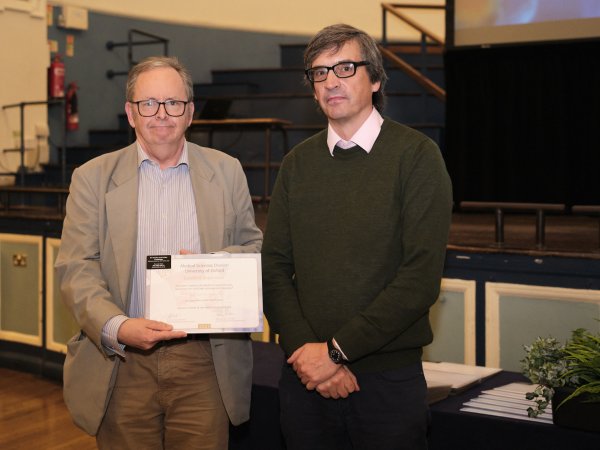 Paul Newton receives Medsci award Prof Gavin Screaton
